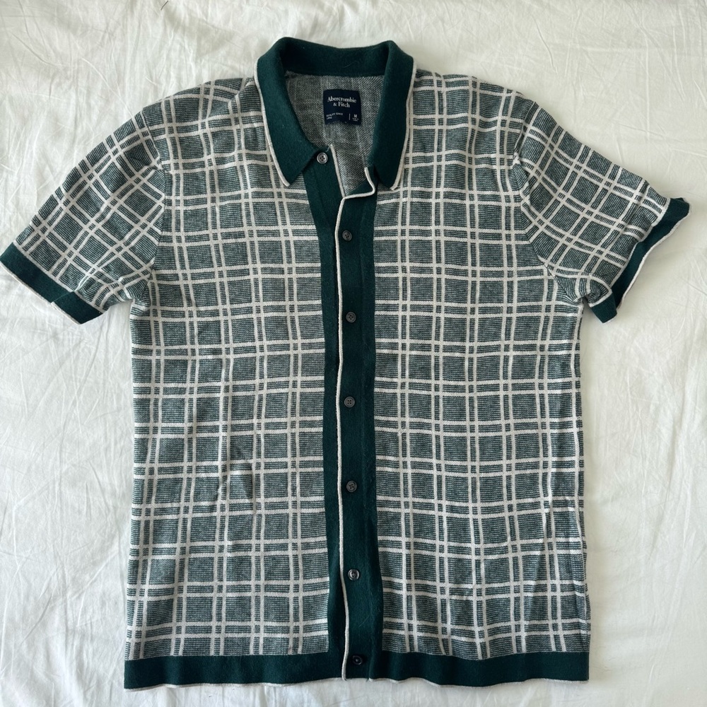 Abercrombie & Fitch Button-Down Knit Polo